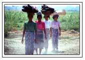 Frauen am Irrawaddy